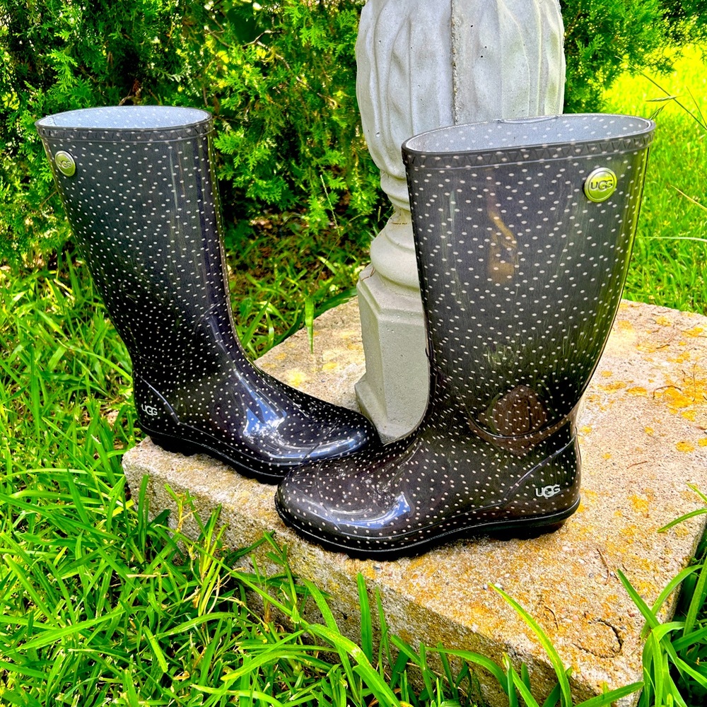 Ugg rain boots